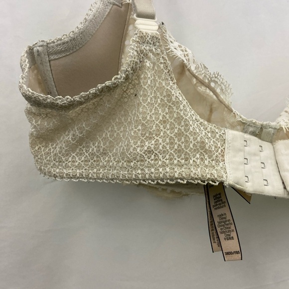 Victoria's Secret Bra Women's 38DD Cream Lace Push Up Without Padding Angels - Picture 12 of 16